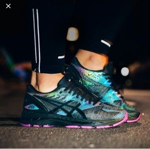 Asics GEL Nimbus 20 Lite-Show Tennis shoes